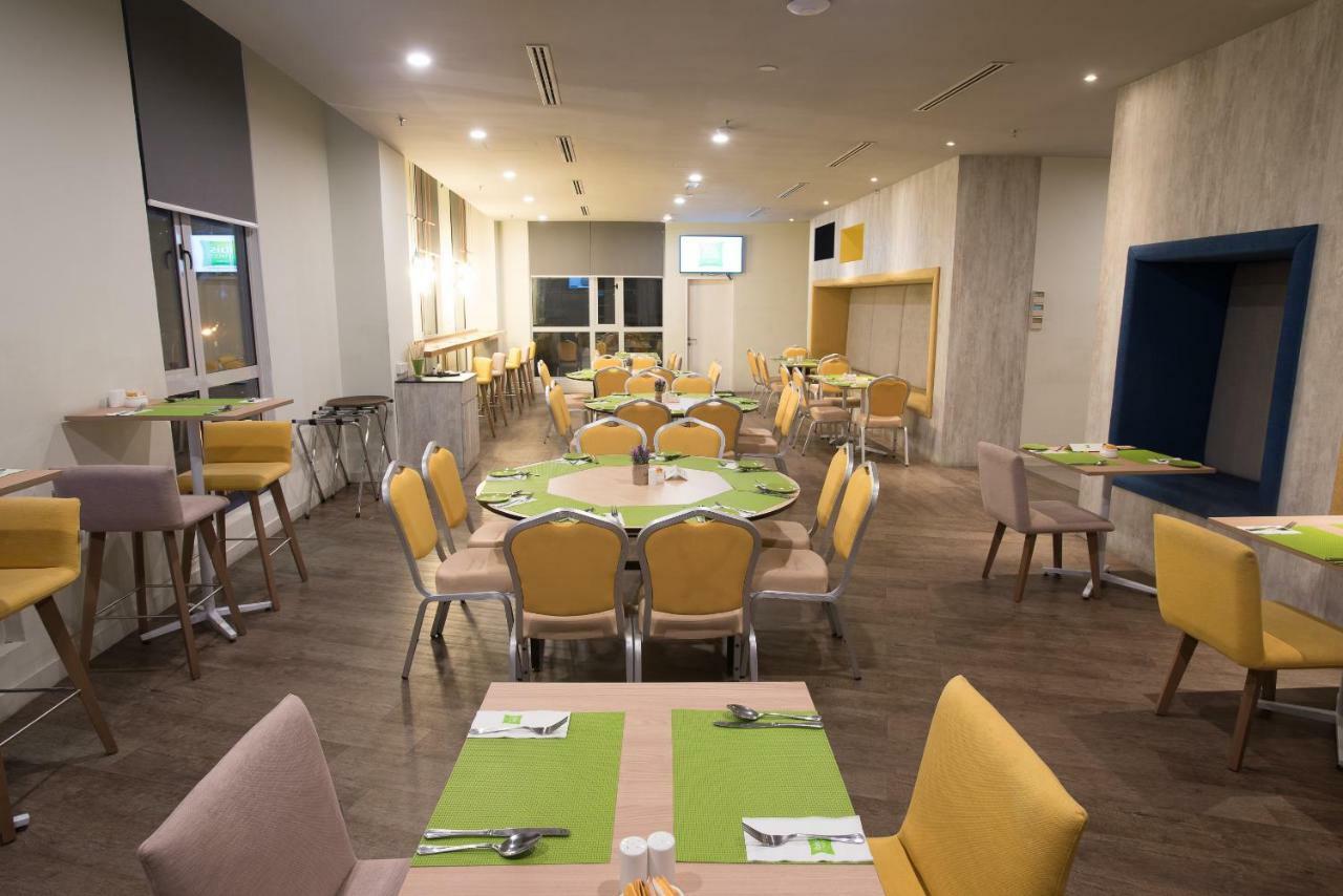 Ibis Styles Kuala Lumpur Sri Damansara Hotel Petaling Jaya Exterior foto