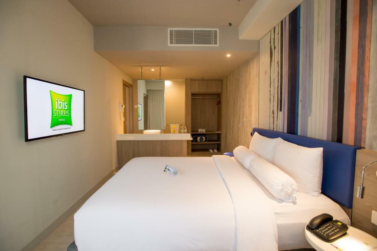 Ibis Styles Kuala Lumpur Sri Damansara Hotel Petaling Jaya Exterior foto