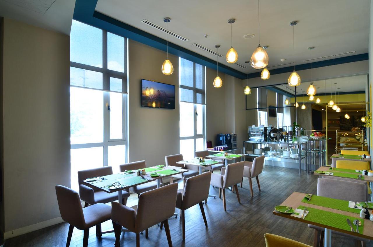 Ibis Styles Kuala Lumpur Sri Damansara Hotel Petaling Jaya Exterior foto